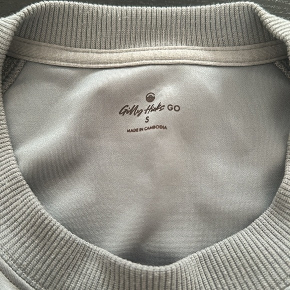 Hollister women’s Gilly Hicks long sleeve top basically brand new condition. - Picture 2 of 3